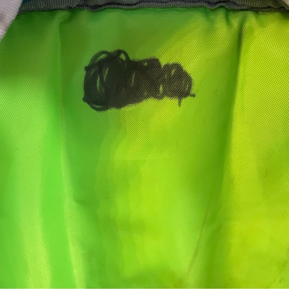 SOLD Under Armour Backpack - Picture 9 of 9